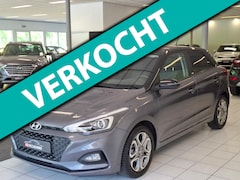 Hyundai i20 - 1.2 (4 Cil) 1e Eig./Apple carplay/Android auto/Camera/DAB/Bluetooth/Stoel en stuurverwarmi
