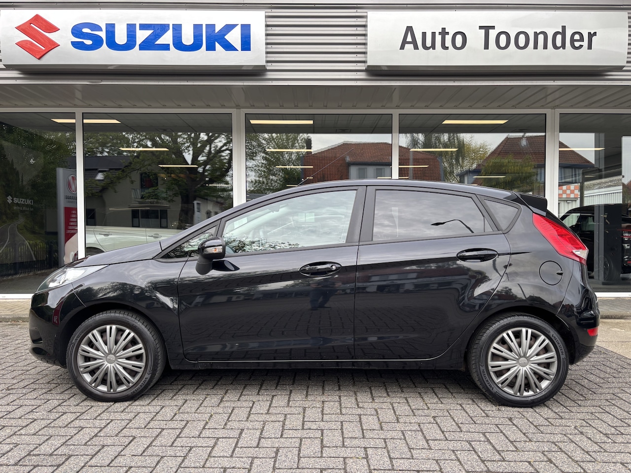 Ford Fiesta - 1.25 Cool & Sound 5deurs - AutoWereld.nl
