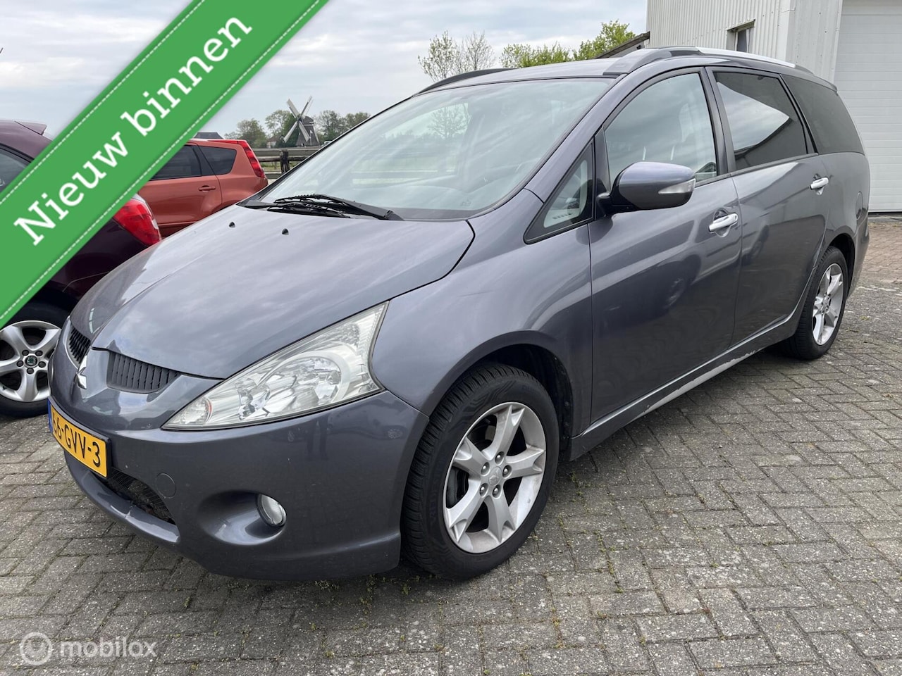 Mitsubishi Grandis - 2.4-16V InSport - 7 Persoons - AutoWereld.nl