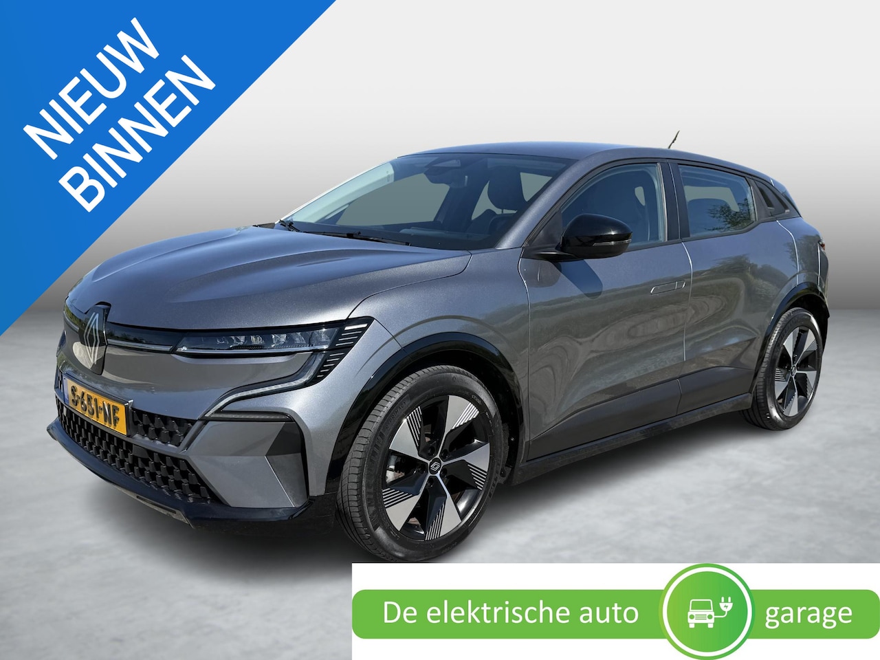 Renault Mégane E-Tech - EV40 Boost Charge Equilibre | Digitaal Display | Camera | - AutoWereld.nl