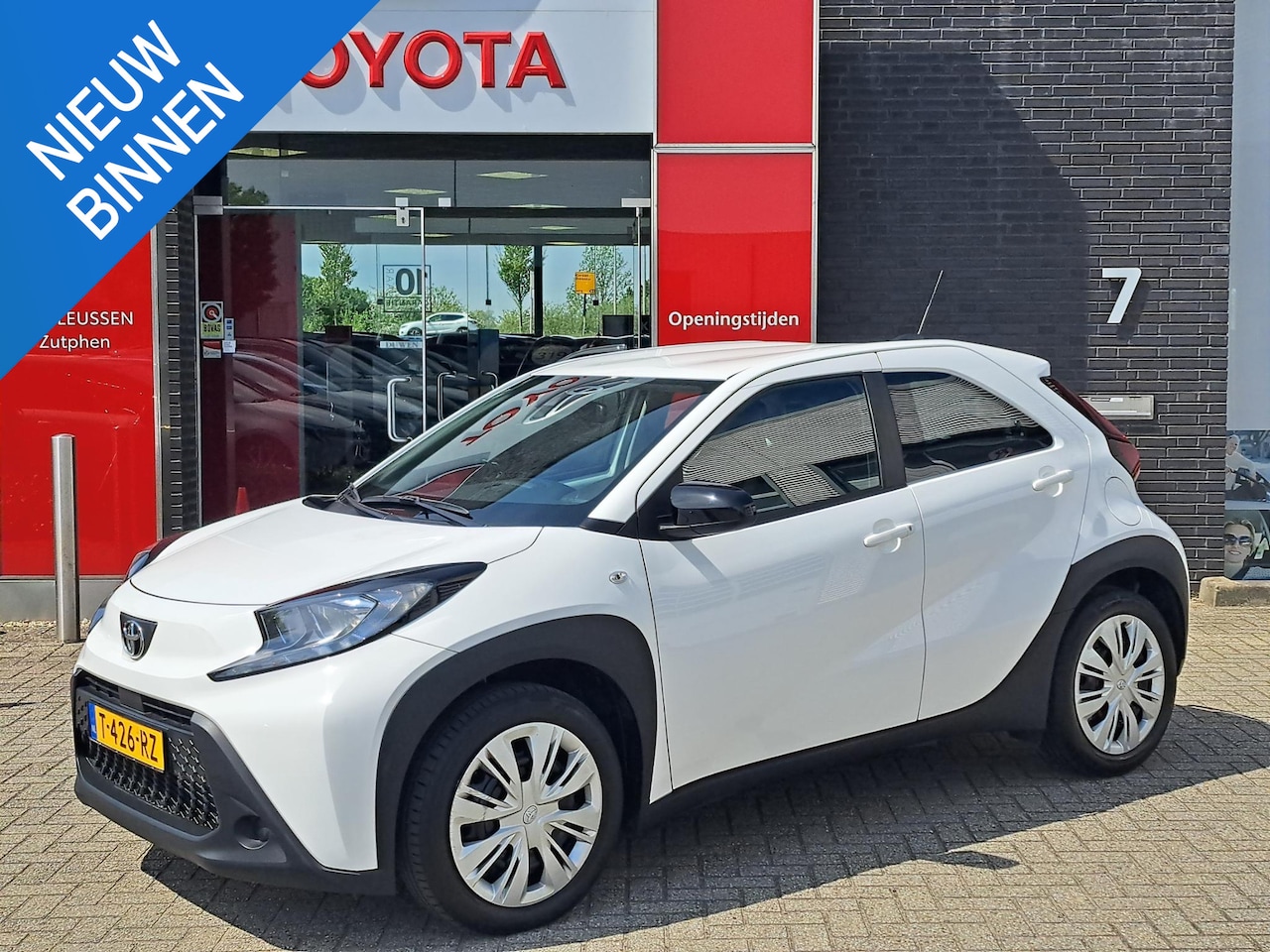 Toyota Aygo X - Play CAMERA ADAPTIVE CRUISE APPLE CAR PLAY & ANDROID AUTO - AutoWereld.nl
