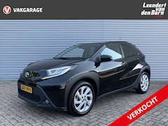 Toyota Aygo X - 1.0 VVT-i MT First Apple Carplay/Android Auto | Camera | ECC | DAB | Stoel verwarming