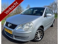Volkswagen Polo - 1.4-16V Turijn