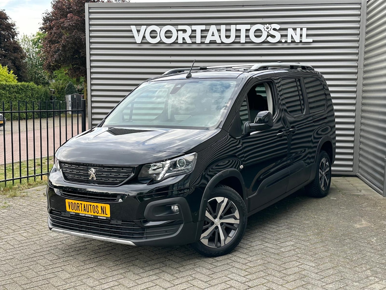 Peugeot Rifter Long - 1.2 Puretech GT-Line 7 PERS | APPLE | NAVI | CAMERA | PDC | LMV | STOELVERW | ECC AIRCO | - AutoWereld.nl