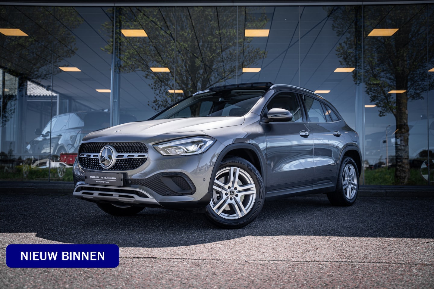 Mercedes-Benz GLA-Klasse - 250 e Style ** Panodak ** Trekhaak ** LED ** - AutoWereld.nl