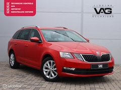 Skoda Octavia Combi - 1.5 TSI Automaat Trekhaak Stoelverwarming CarPlay