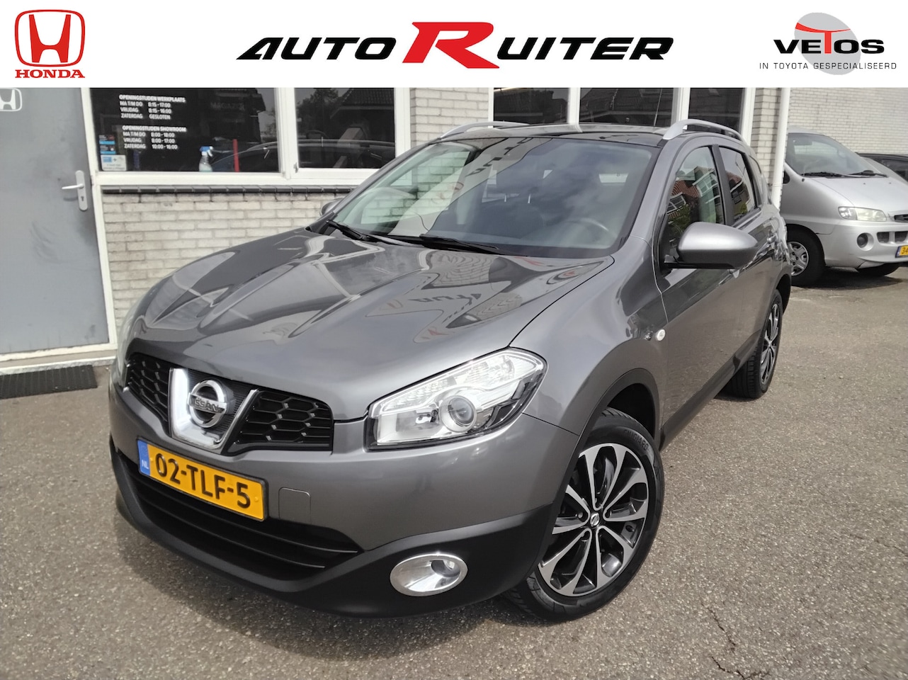 Nissan Qashqai - 1.6 Connect Edition Trekhaak  panoramadak - AutoWereld.nl