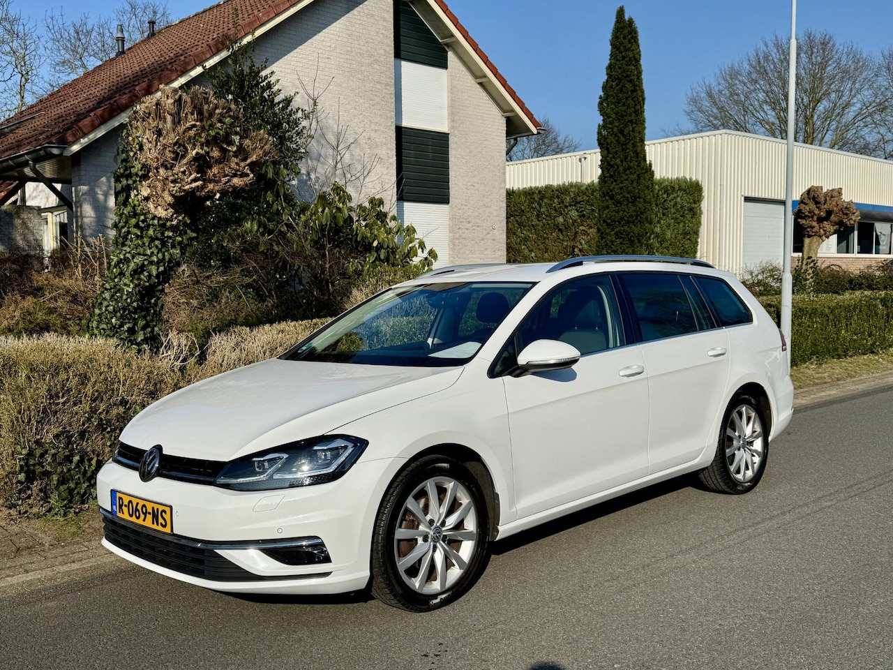 Volkswagen Golf Variant - 1.5 TSI 178PK DSG Highline Trekhaak•ACC - AutoWereld.nl