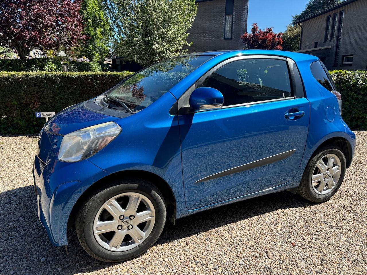 Toyota iQ - 1.0 VVTi Aspiration Pearl 1.0 VVTi Aspiration Pearl - AutoWereld.nl