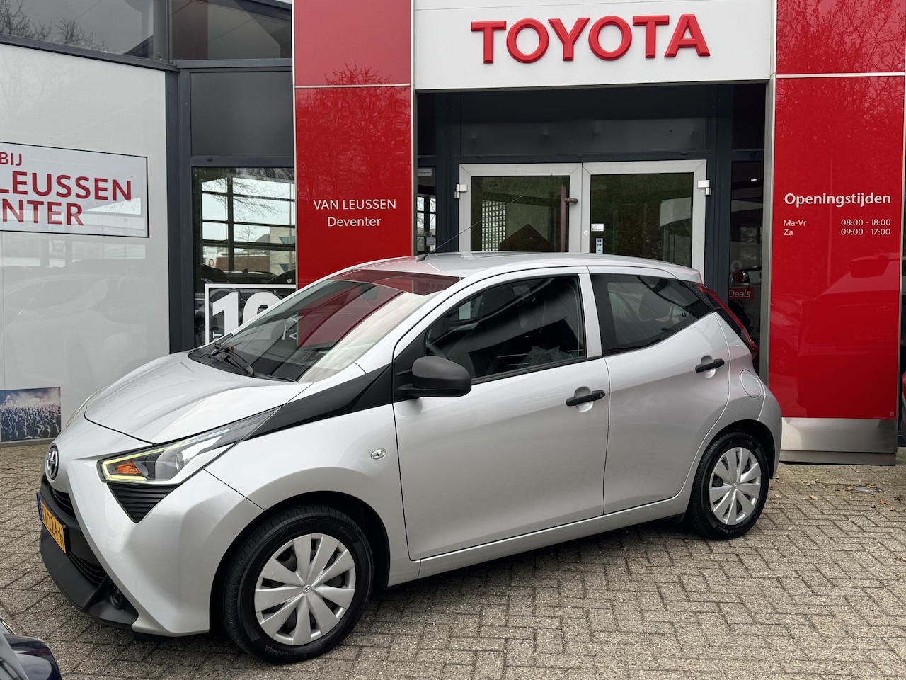 Toyota Aygo X - X-FUN 5-DEURS AIRCO NL-AUTO 1E EIGENAAR - AutoWereld.nl