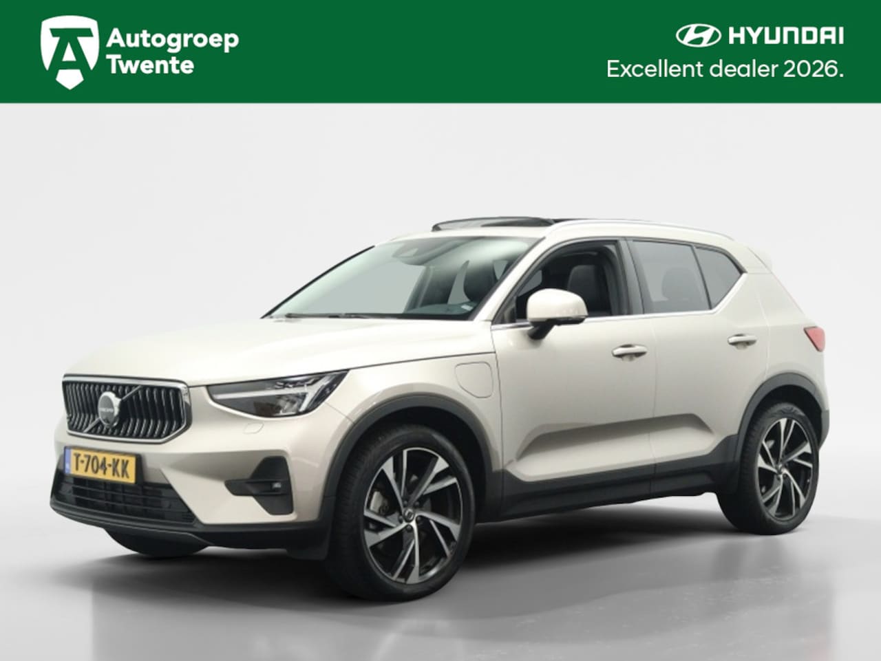 Volvo XC40 - 1.5 T5 PHEV Ultimate Bright 262PK | Panodak | Navi | Leder | Cam - AutoWereld.nl