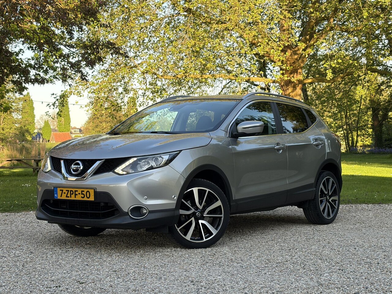 Nissan Qashqai - 1.6 Tekna 1.6 Tekna, Trekhaak - AutoWereld.nl