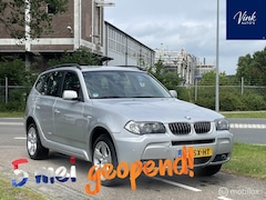 BMW X3 - 3.0d Executive | M PAKKET | 4WD | TREKHAAK | NAV | 6 CILINDER
