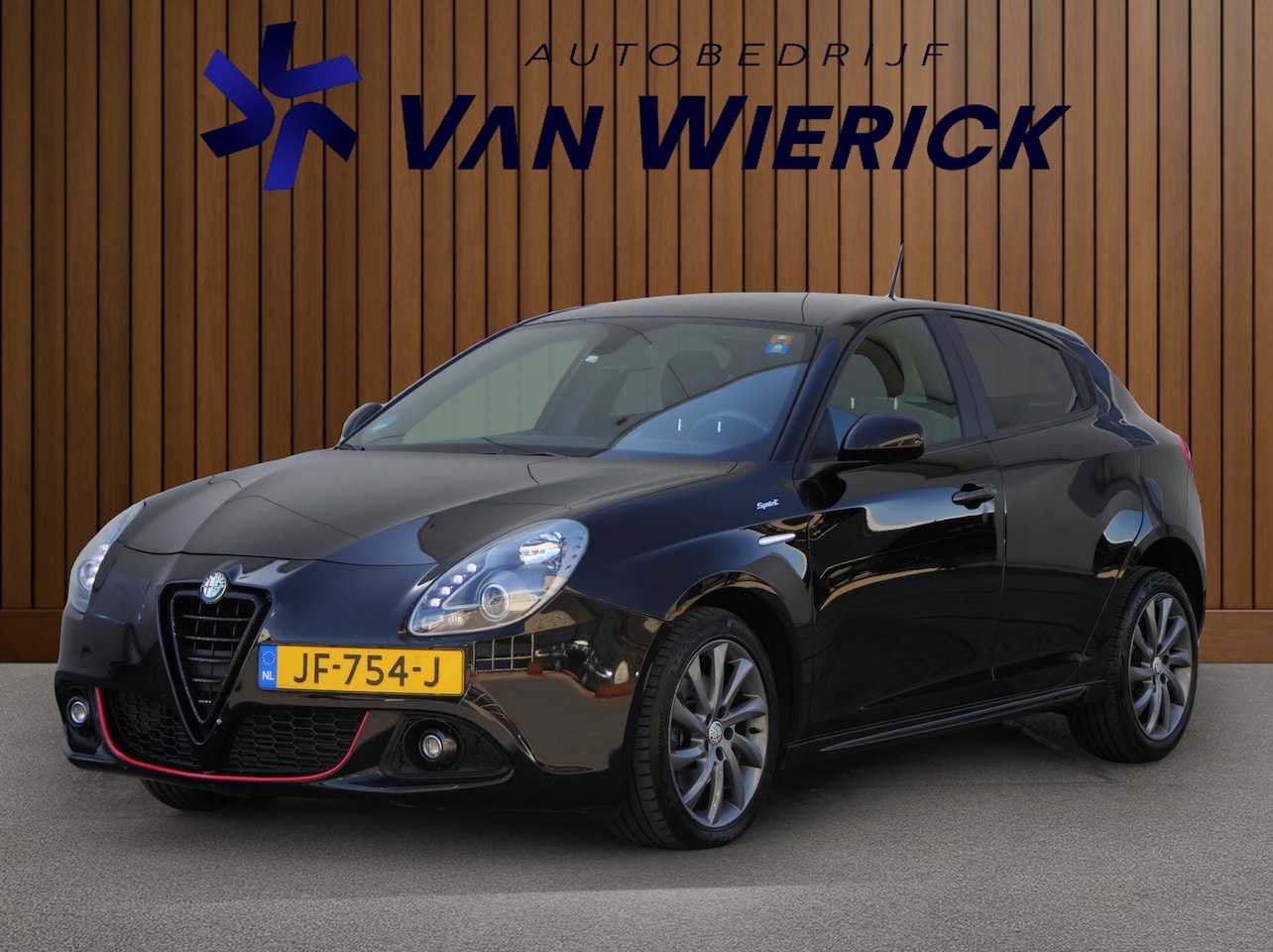Alfa Romeo Giulietta - 1.4 T Sprint Automaat 170PK! | LM velgen | NAP | Cruise - AutoWereld.nl