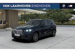BMW X5 - xDrive50e M Sport Automaat / Panoramadak / Trekhaak / Parking Assistant Professional / Com