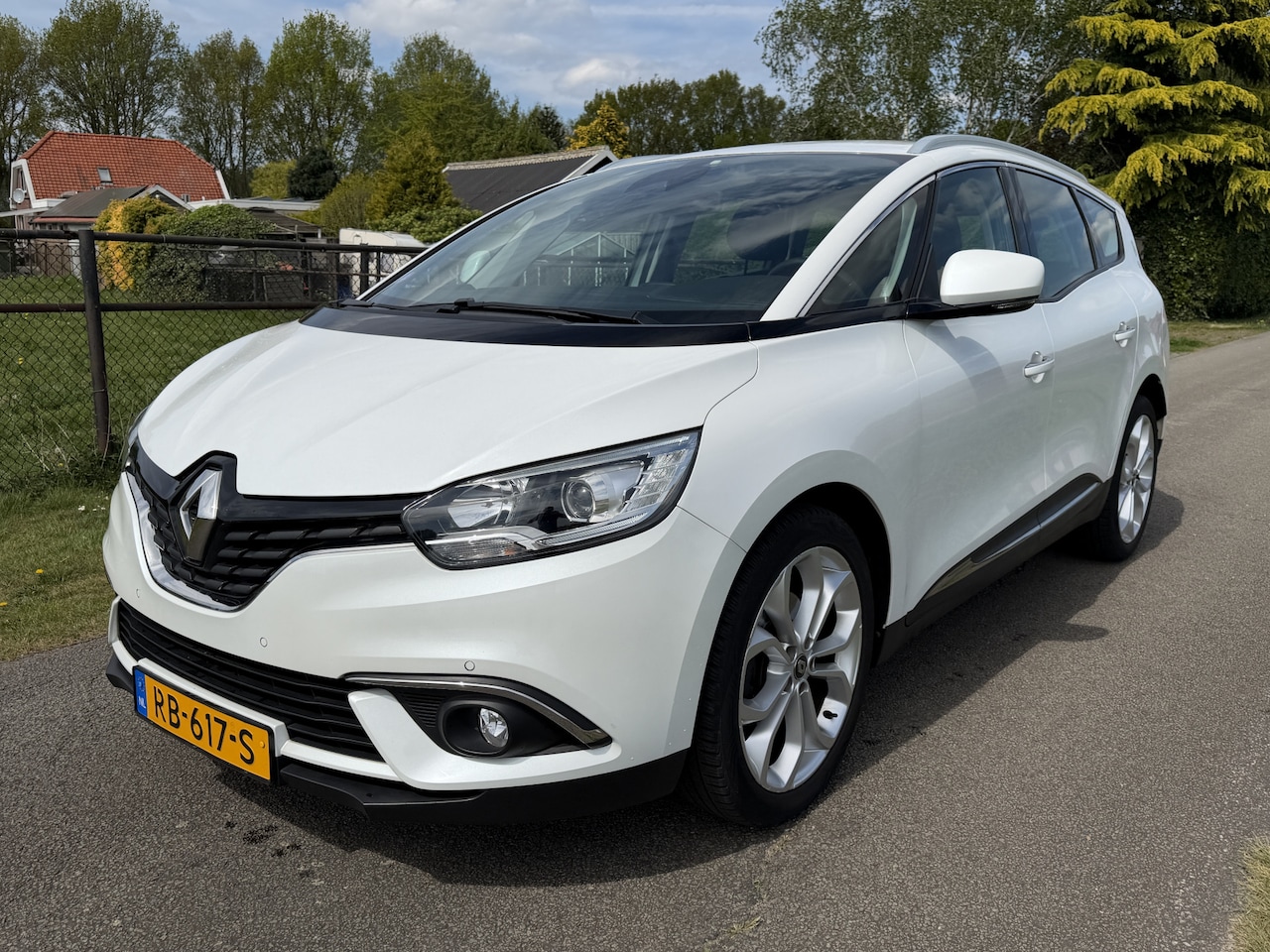 Renault Grand Scénic - 1.2 TCe Zen Navi/Ecc/Cruise - AutoWereld.nl