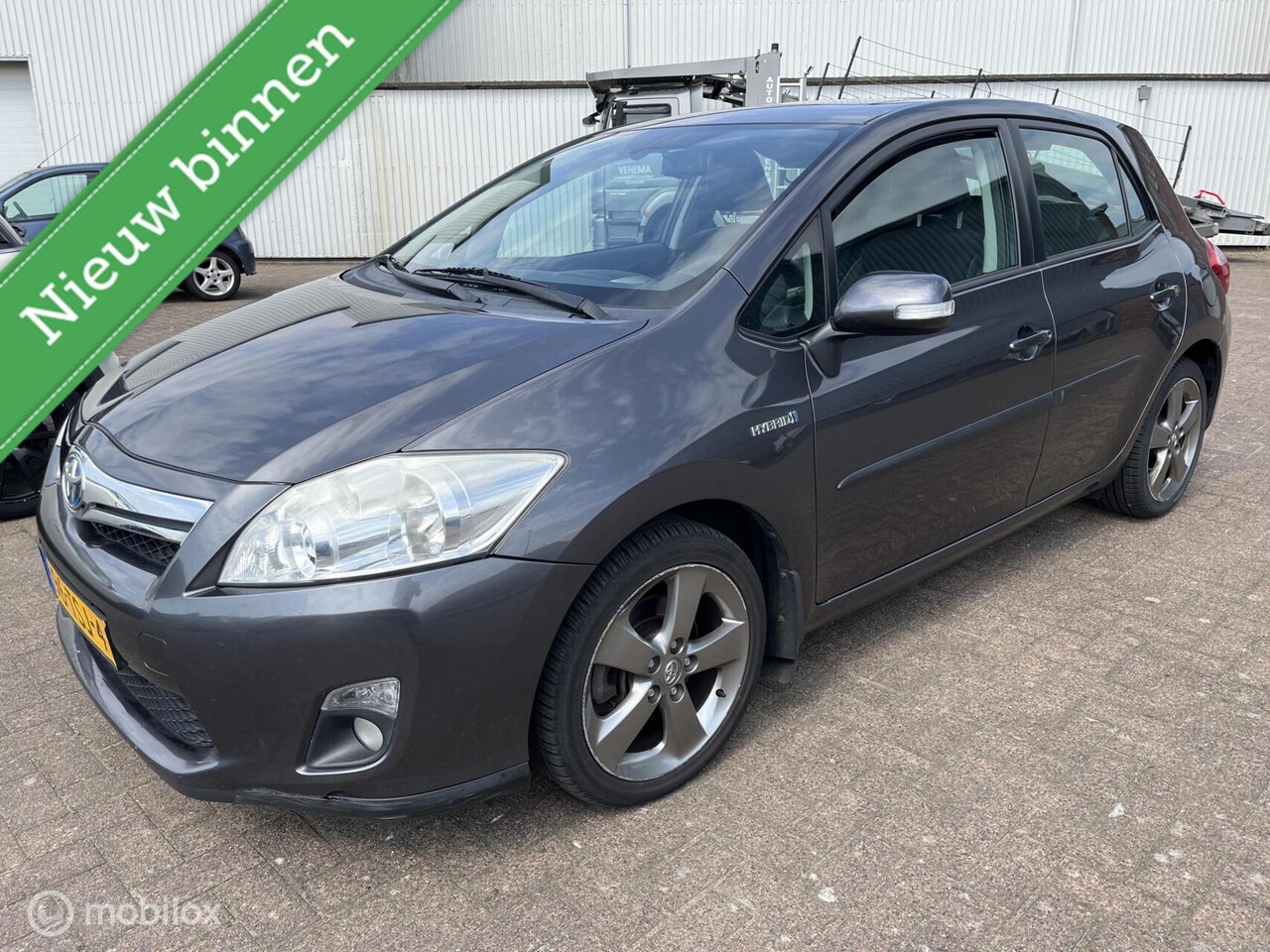 Toyota Auris - 1.8 Full Hybrid Executive Business 1.8 Full Hybrid Executive Business - AutoWereld.nl