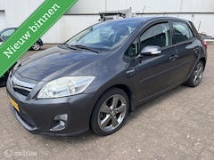 Toyota Auris - 1.8 Full Hybrid Executive Business