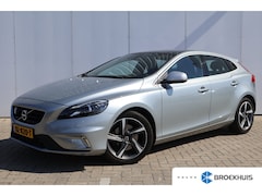Volvo V40 - 2.0 T3 R-Design UNIEK - Bomvolle auto - Standkachel - Adap. Cruise - Pano