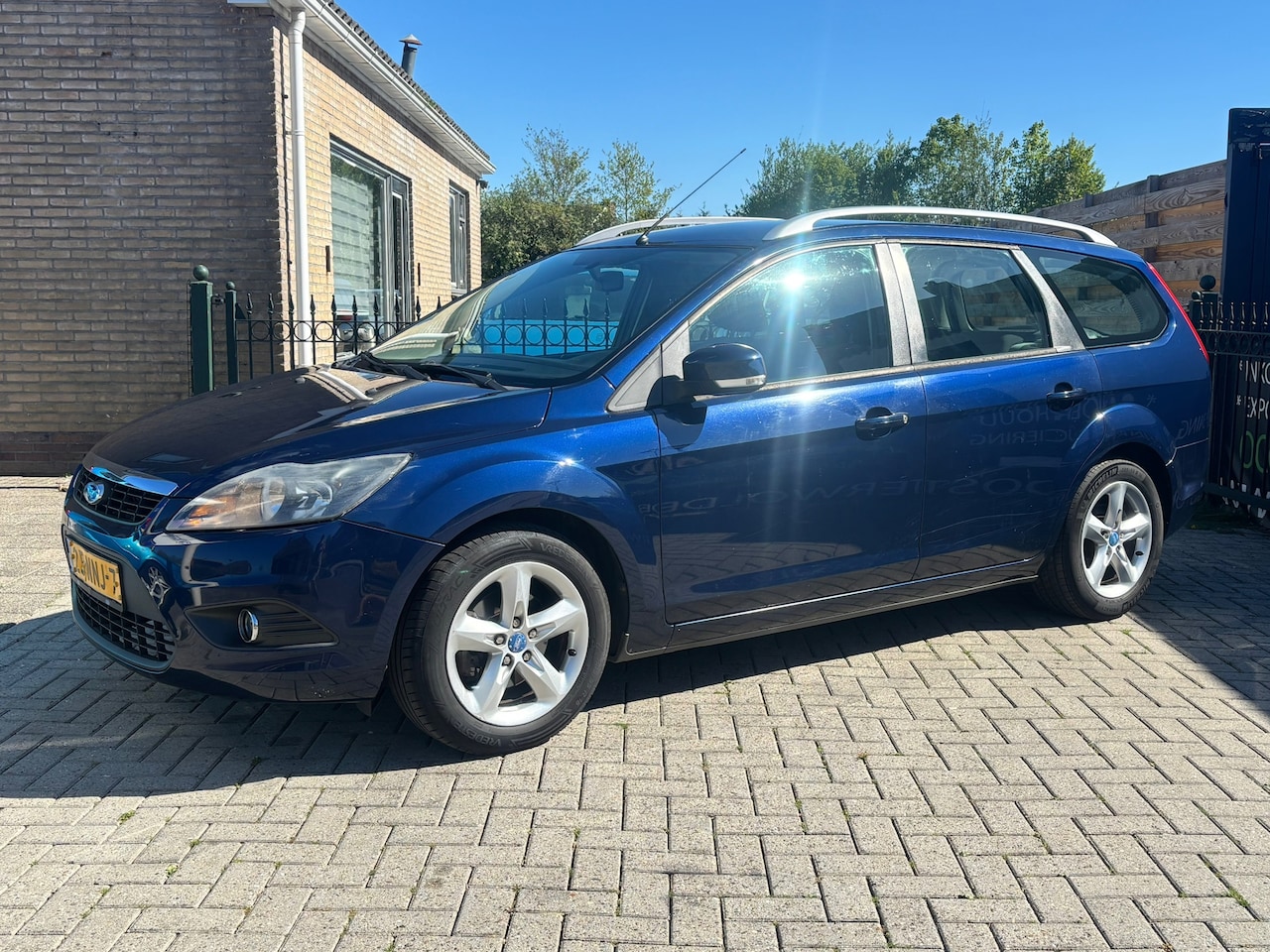 Ford Focus Wagon - 1.6 Comfort | nieuwe apk keuring bij levering | - AutoWereld.nl