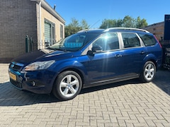 Ford Focus Wagon - 1.6 Comfort |trekhaak | airco | cruise | nw apk