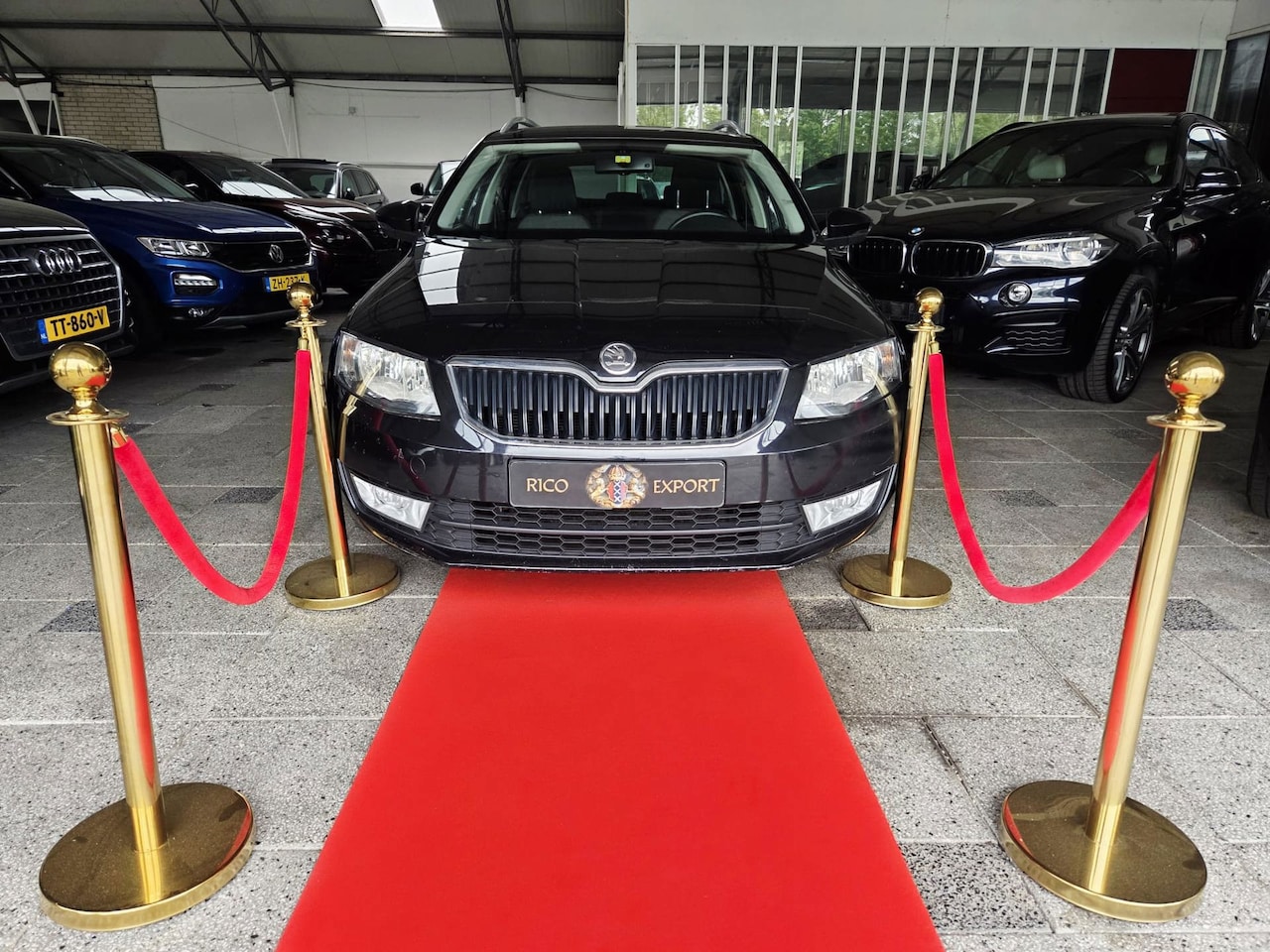 Skoda Octavia Combi - 1.6 TDI DSG Elegance Businessline! 2014 - AutoWereld.nl