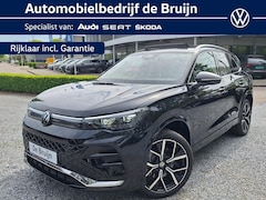 Volkswagen Tiguan - Hybrid 272pk DSG R-Line (Pano, Trekhaak, Camera)