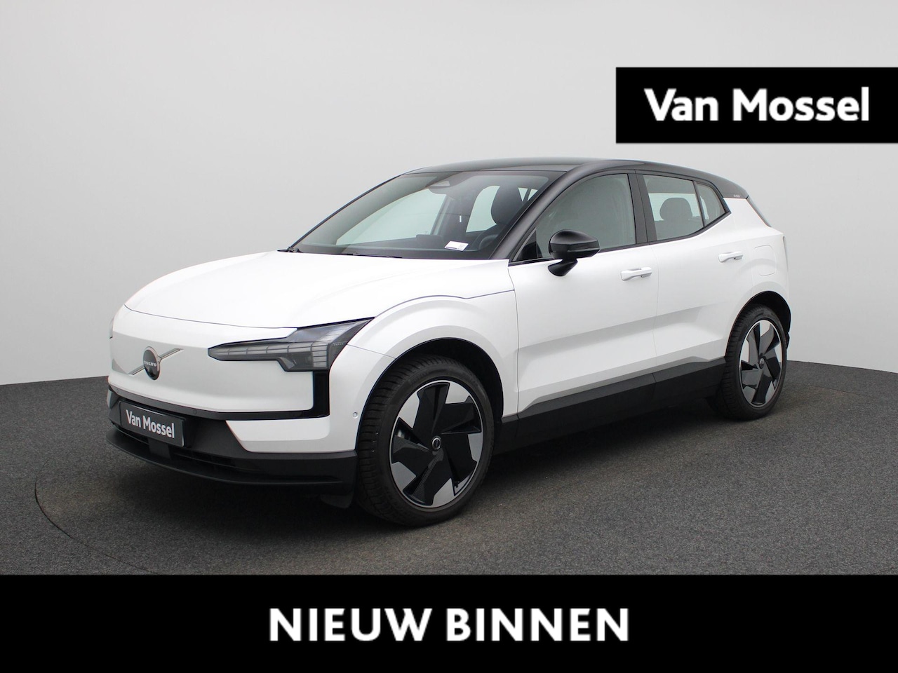 Volvo EX30 - Single Motor Extended Range Ultra | WORDT VERWACHT | Apple Carplay / Android Auto | Camera - AutoWereld.nl