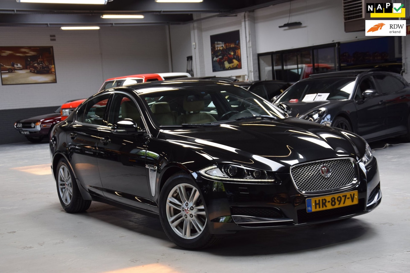 Jaguar XF - 2.2D 1ste Eigenaar Org NL auto Bi-Xenon Diesel Automaat - AutoWereld.nl