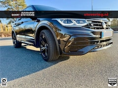 Volkswagen Tiguan - 1.4 TSI eHybrid 245pk DSG R-Line / Black Style / IQ-Light