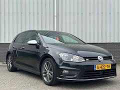 Volkswagen Golf - TSI R-Line