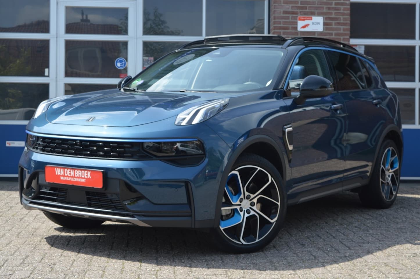 Lynk & Co 01 - 1.5 | PANODAK - 360CAMERA - STOEL.VERW - AutoWereld.nl
