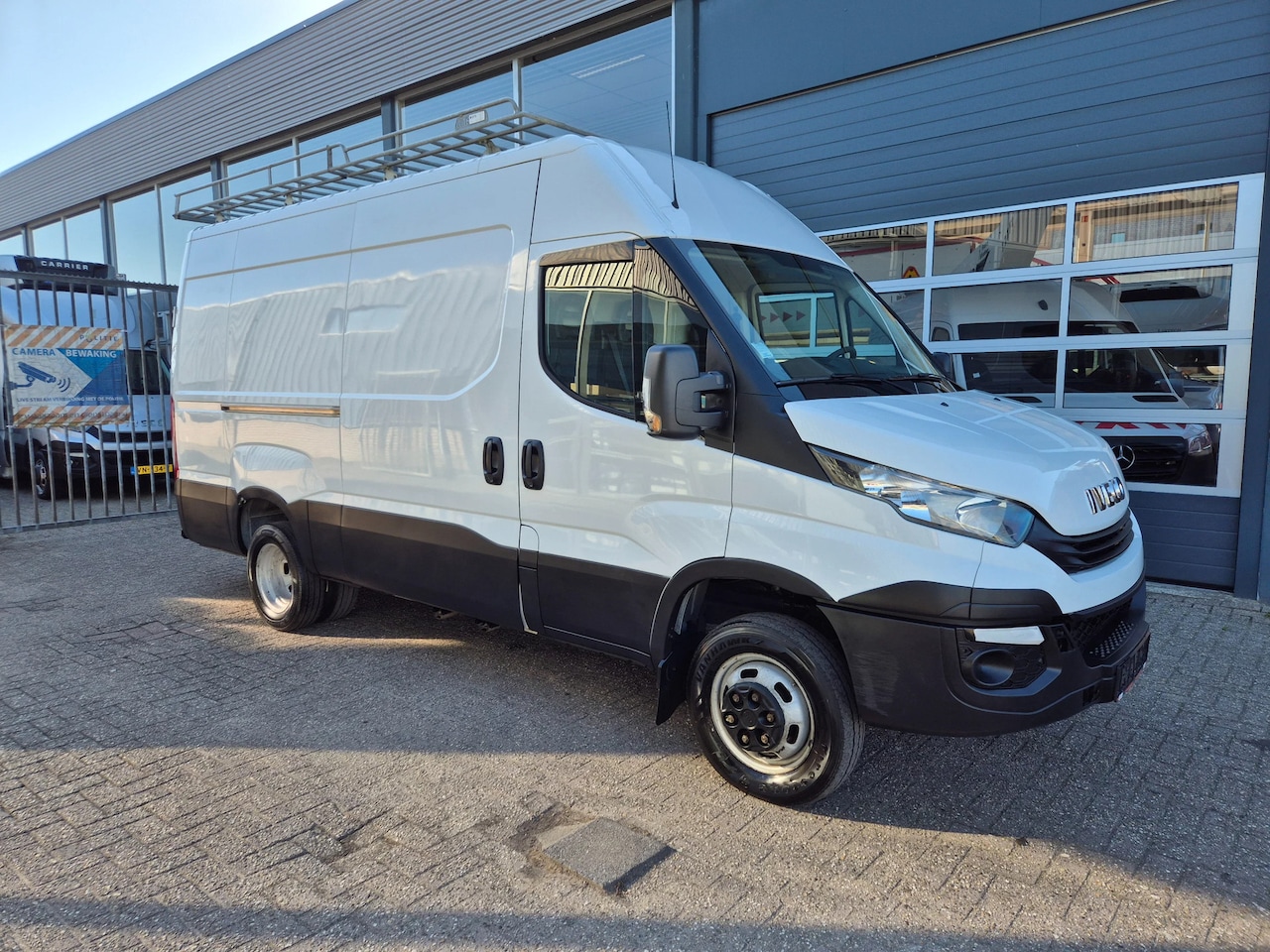 Iveco Daily - 35C15 3.0D L2H2 EURO6 GVW 3500KG - AutoWereld.nl