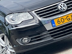 Volkswagen Touran - 1.4 TSI Highline Business - Panther Black - Clima/Cruise/Trekhaak