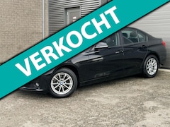 BMW 3-serie - 320i High Executive