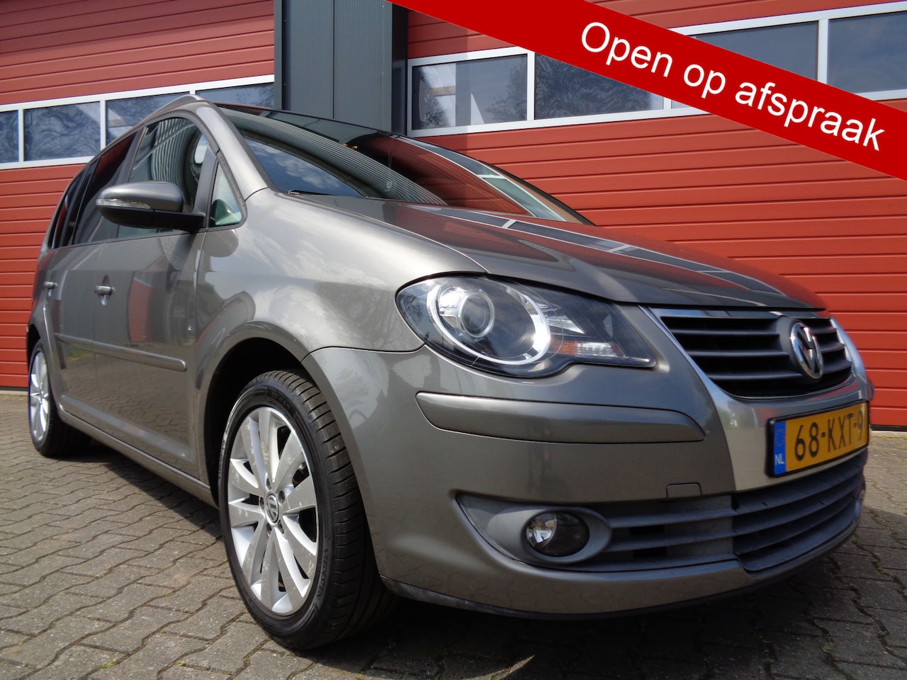 Volkswagen Touran - 1.4 TSI Comfortline 140PK Clima Cruise Trekhaak 7-Pers - AutoWereld.nl