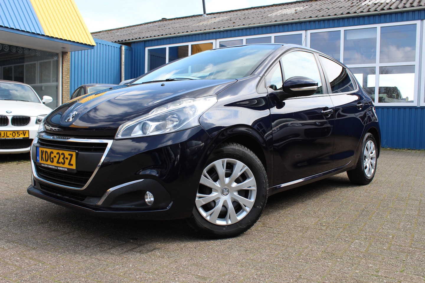Peugeot 208 - 1.2i "Active" Airco - Cruise - 5 deurs !!! 82 Pk - AutoWereld.nl
