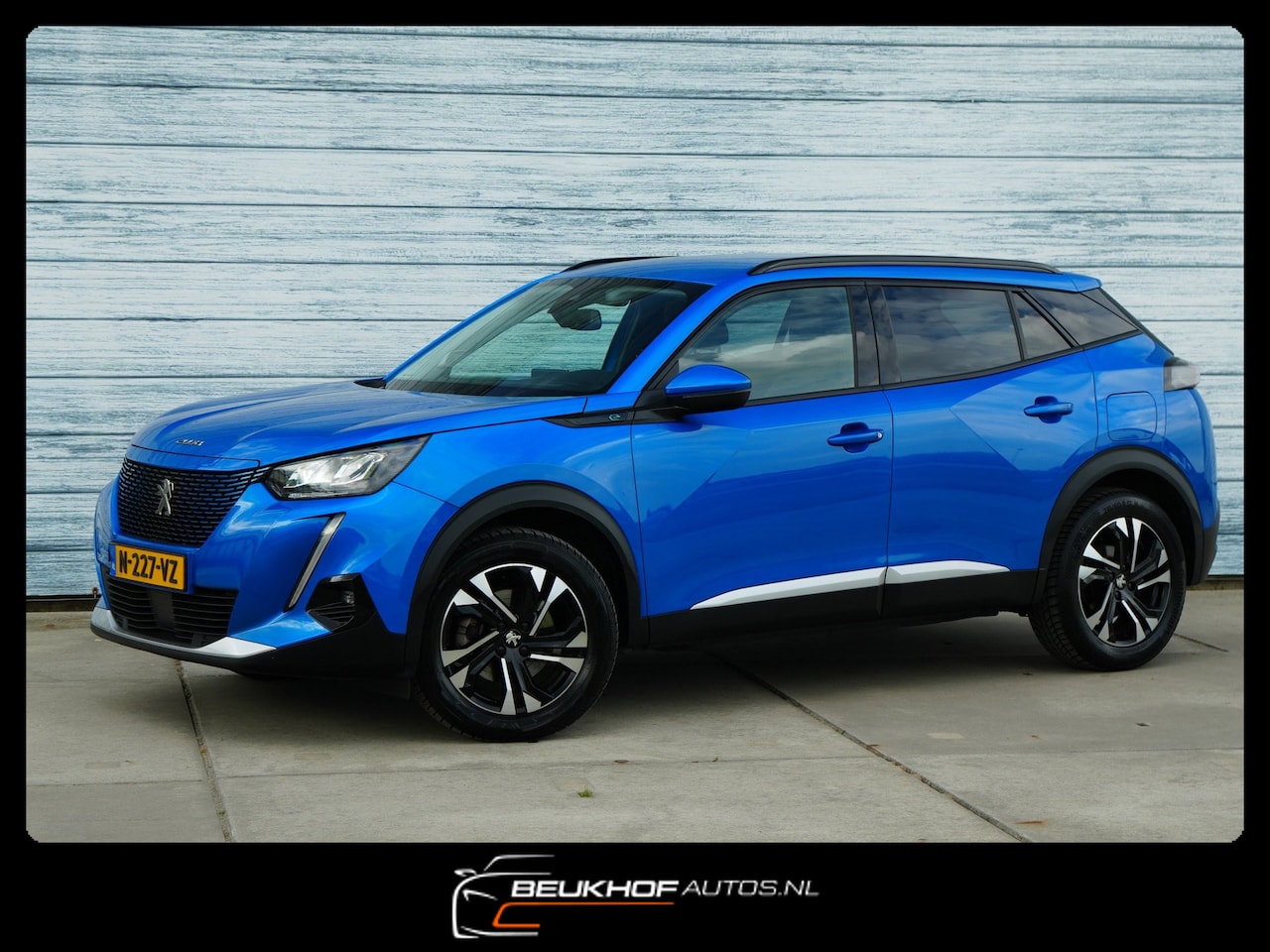 Peugeot e-2008 - EV Allure Pack 50 kWh Carplay Nav Soh 92.3 - AutoWereld.nl