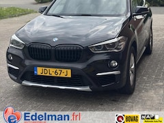BMW X1 - xDrive18d Executive | Vol. Leer | Panoroma | Trekhaak