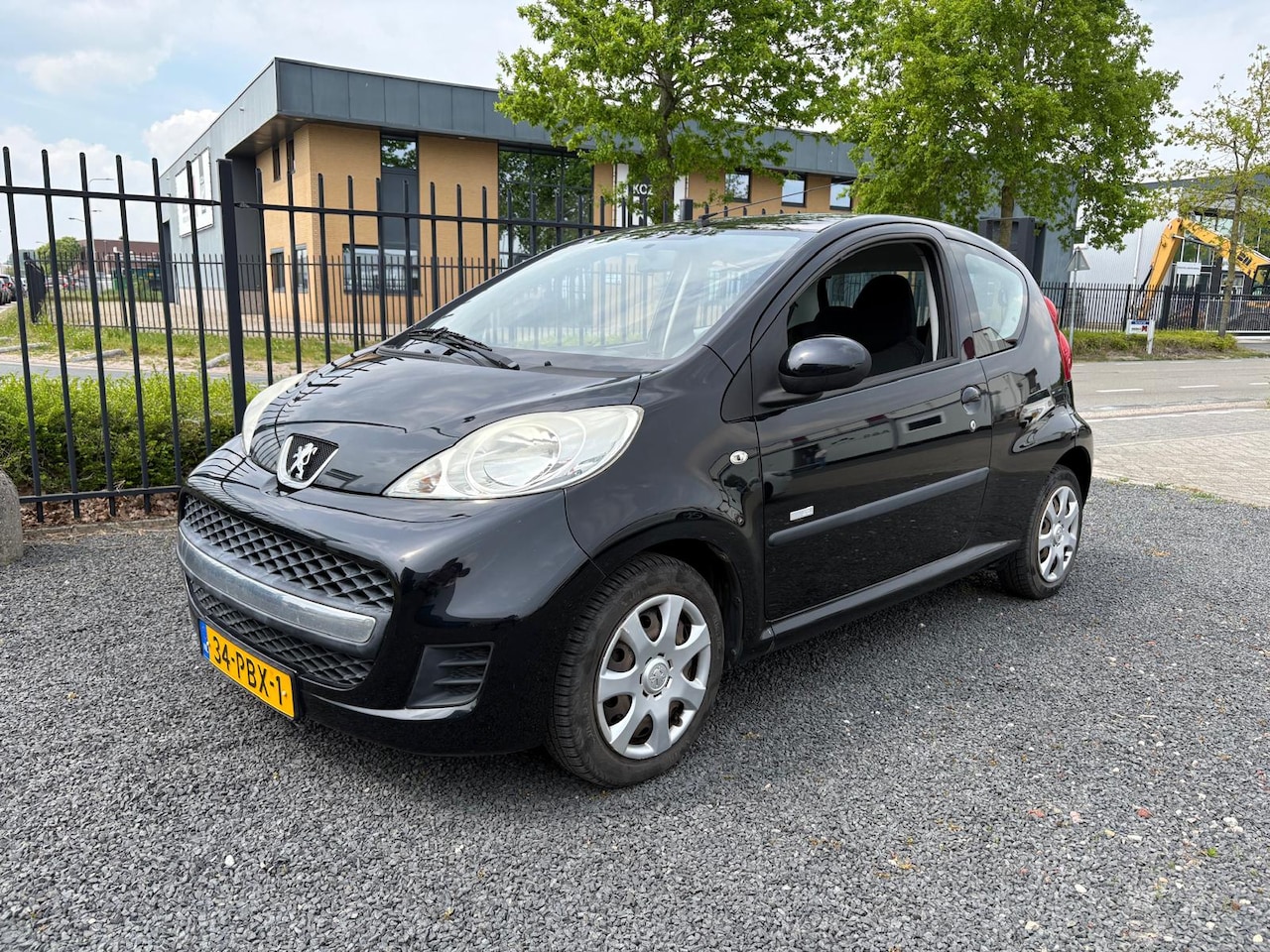 Peugeot 107 - 1.0-12V Millesim 200 | AIRCO - AutoWereld.nl