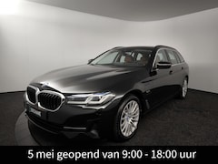 BMW 5-serie Touring - 530e xDrive Business Edition Plus | Navigatie | Panoramadak | Leder | Stoelverwarming |