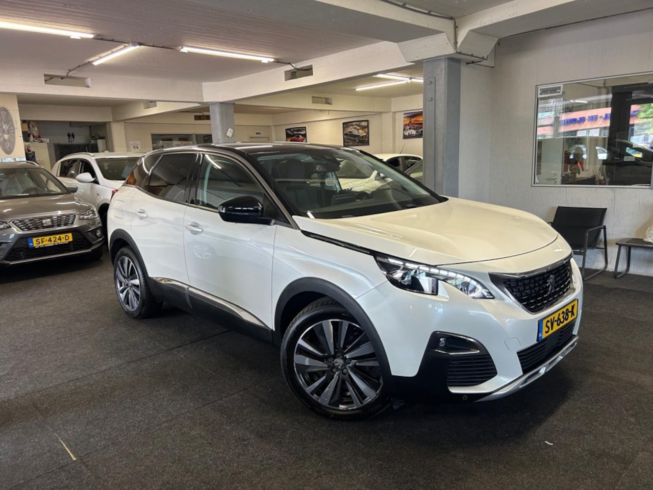 Peugeot 3008 - 1.2 PureTech BL Premium*NAP*Camera*Xenon*Carplay - AutoWereld.nl