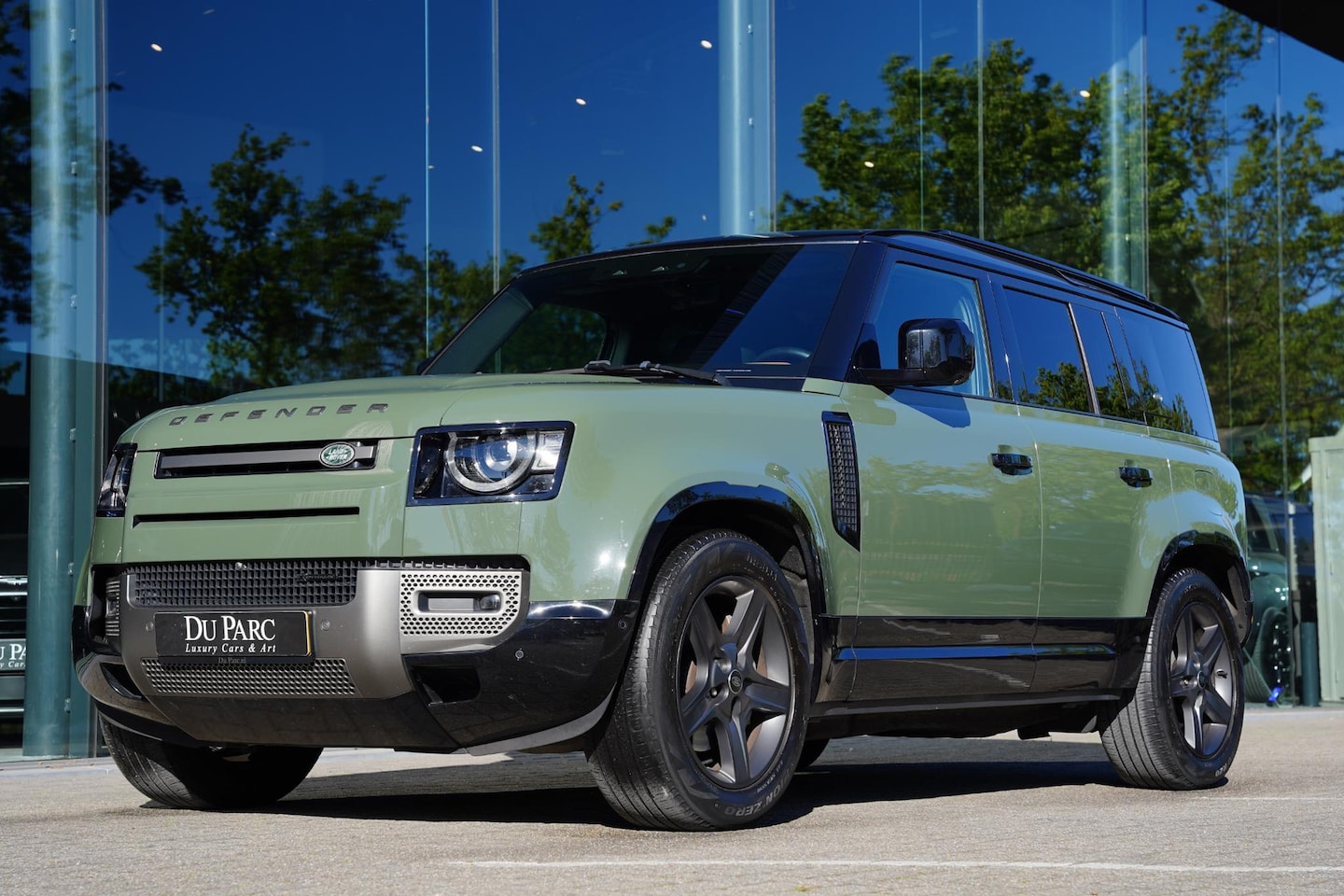 Land Rover Defender 110 - P 400 E X-Dynamic HSE / Panoramadak / Meridian / BTW - AutoWereld.nl