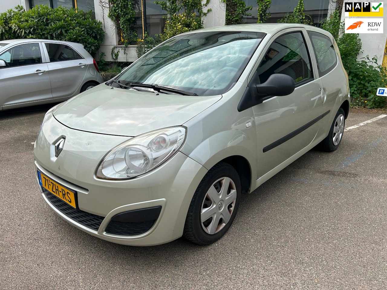 Renault Twingo - 1.2 Authentique / Airco - AutoWereld.nl