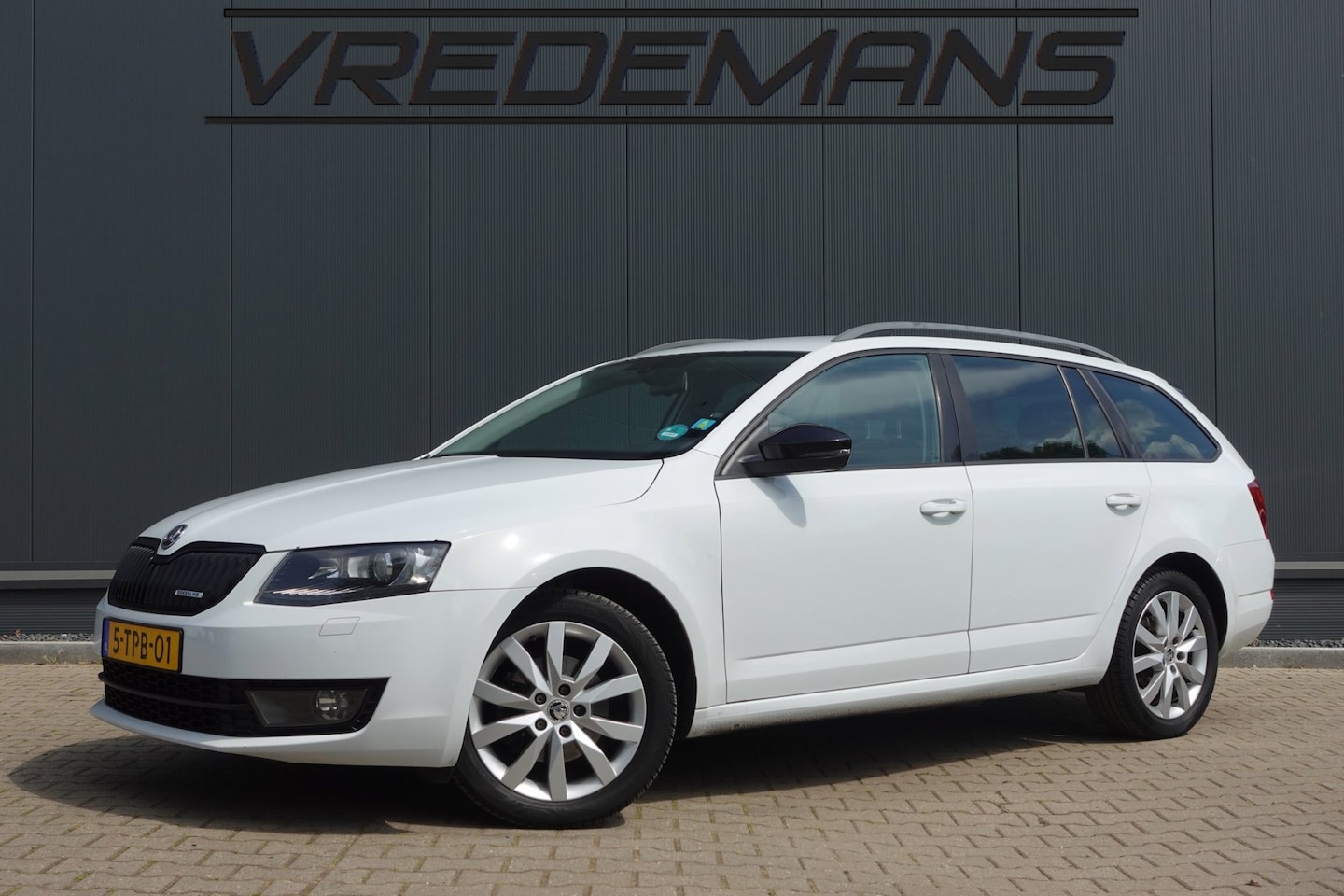 Skoda Octavia Combi - 1.6 TDI Greenline Businessline 1.6 TDI Greenline Businessline - AutoWereld.nl