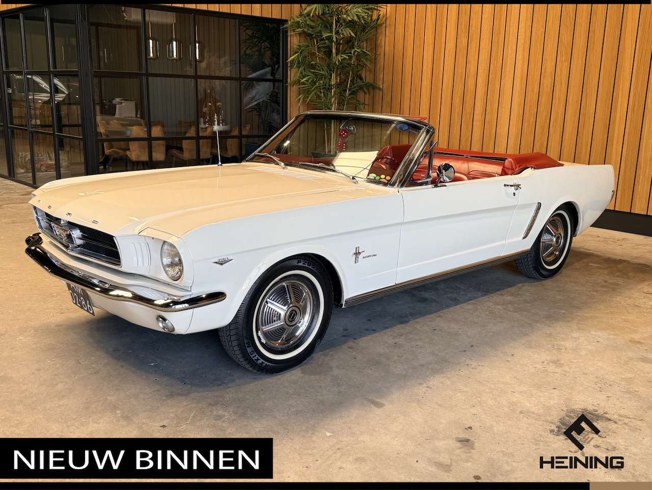 Ford Mustang - Cabrio. V8 260 1964. Automaat. Stuurbekrachtiging. Elektrisch dak. Een van de allereerste - AutoWereld.nl