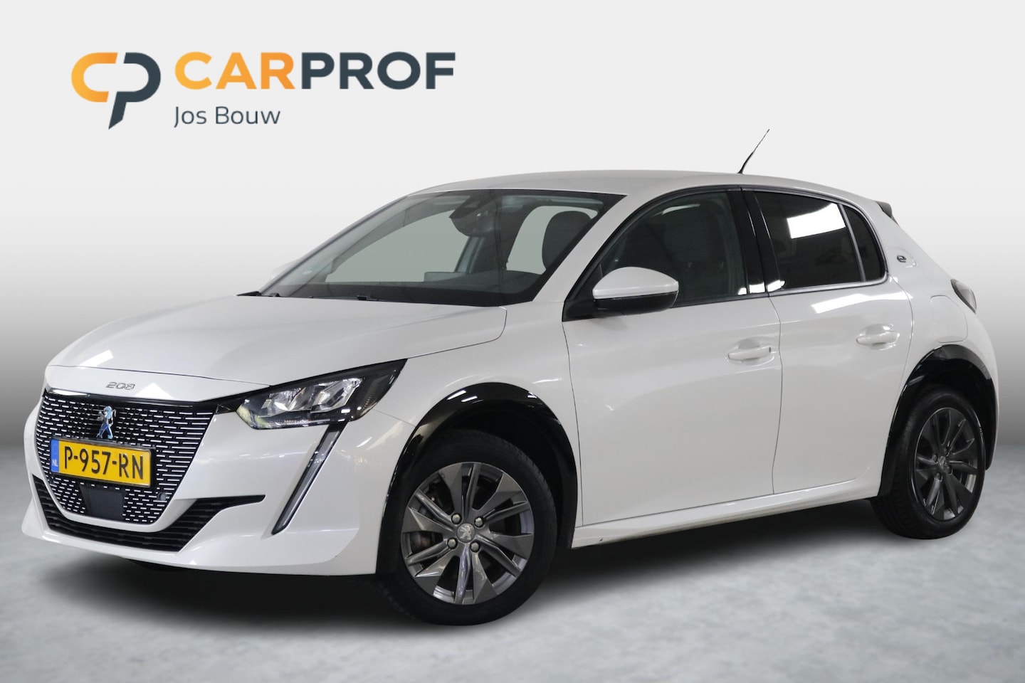 Peugeot e-208 - EV Allure Pack 50 kWh SOH 91% | Clima | Bluetooth | Cruise | Lichtmetaal | Camera. - AutoWereld.nl