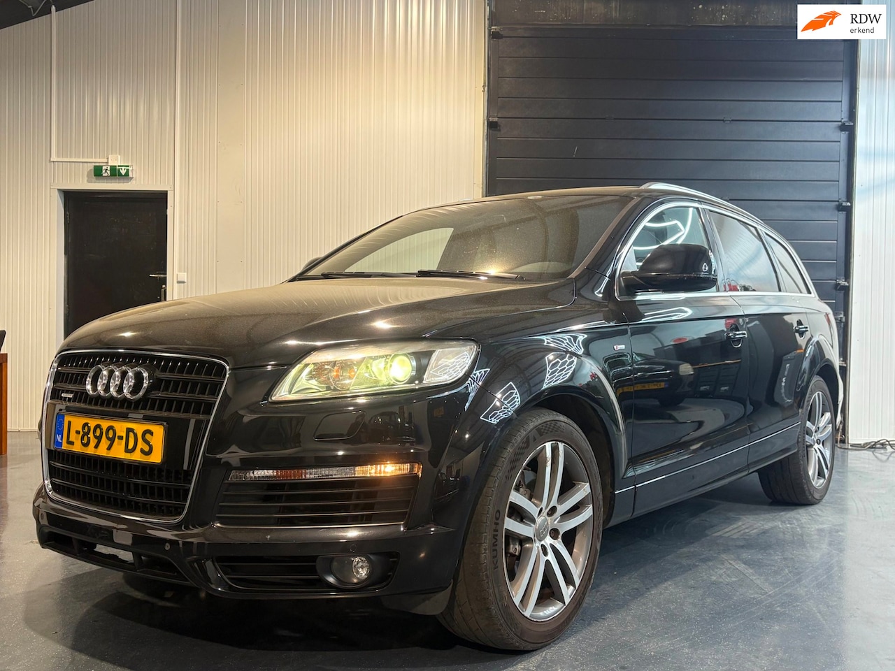 Audi Q7 - 4.2 FSI quattro 5+2-S-line-Luchtvering-Pano - AutoWereld.nl