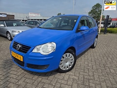 Volkswagen Polo - 1.4-16V Comfortline/AIRCO/CRUIS CONTROL