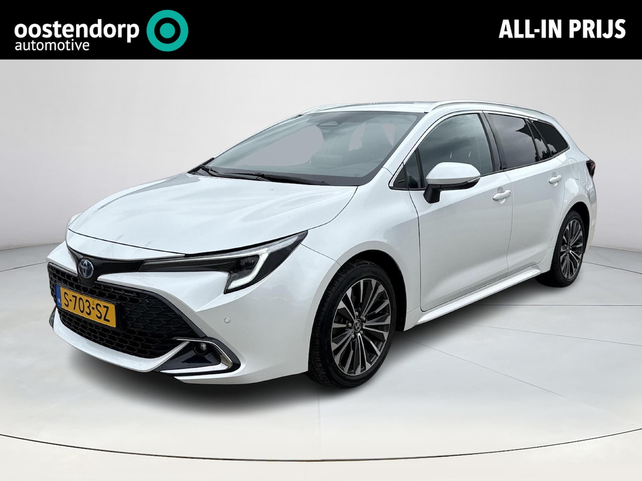 Toyota Corolla Touring Sports - 1.8 Hybrid First Edition **ELEKTRISCHE ACHTERKLEP/ NAVIGATIE/ STOELVERWARMING** - AutoWereld.nl